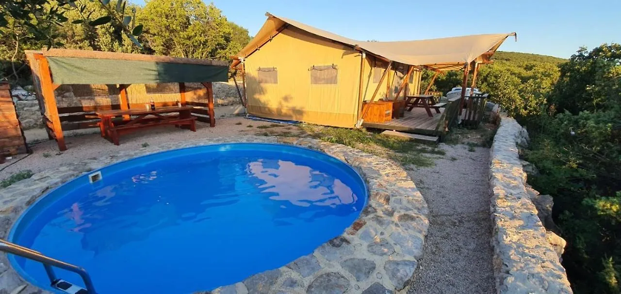 Hotel Marusina Olive Hills - Glamping & Minicamp Punat 4*,